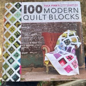 Tula Pink's City Sampler : 100 Modern Quilt Blocks by Tula Pink Trade Paperback